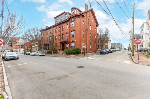 4-22 Pine Street, Portland, ME, 04102 | Card Image