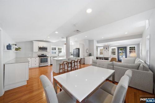 12 Overlook Dr, Denville, NJ, 07834-1714 | Card Image