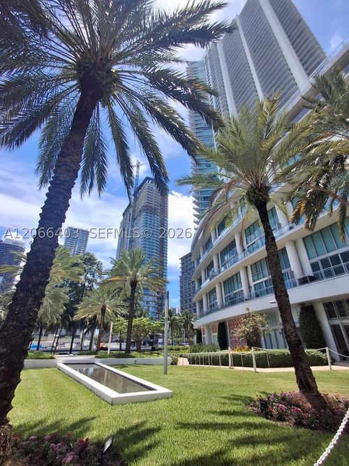 3808-92 Sw 3rd St, Miami, FL, 33130-3375 | Card Image