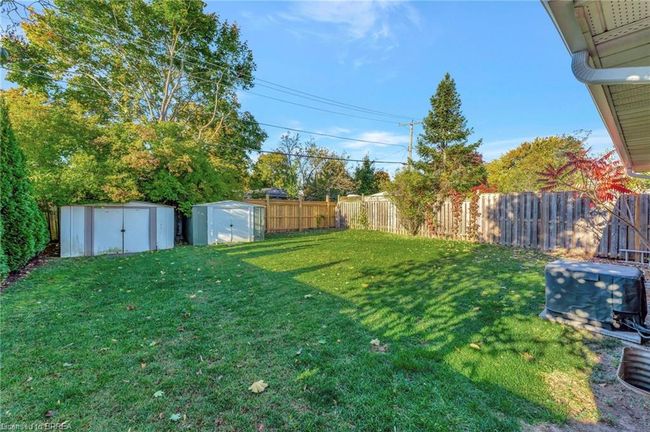 660 Mullin Way, House other with 4 bedrooms, 2 bathrooms and 3 parking in Burlington ON | Image 21