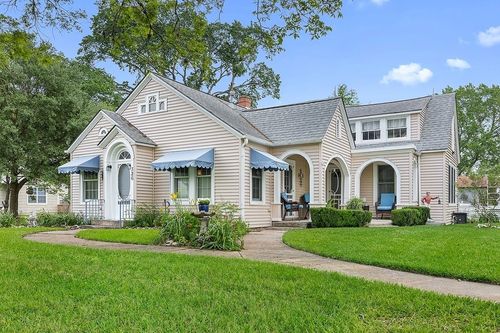 326 Centennial Street, Carmine, TX, 78932 | Card Image