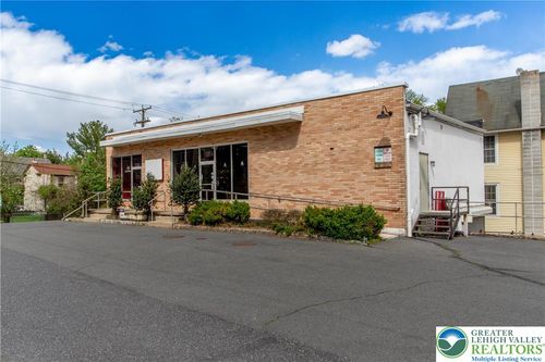 720 Easton Rd, RIEGELSVILLE, PA, 18077-8015 | Card Image