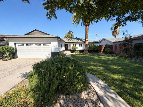 2035 Moran Ave, Modesto, CA, 95354-1706 | Card Image