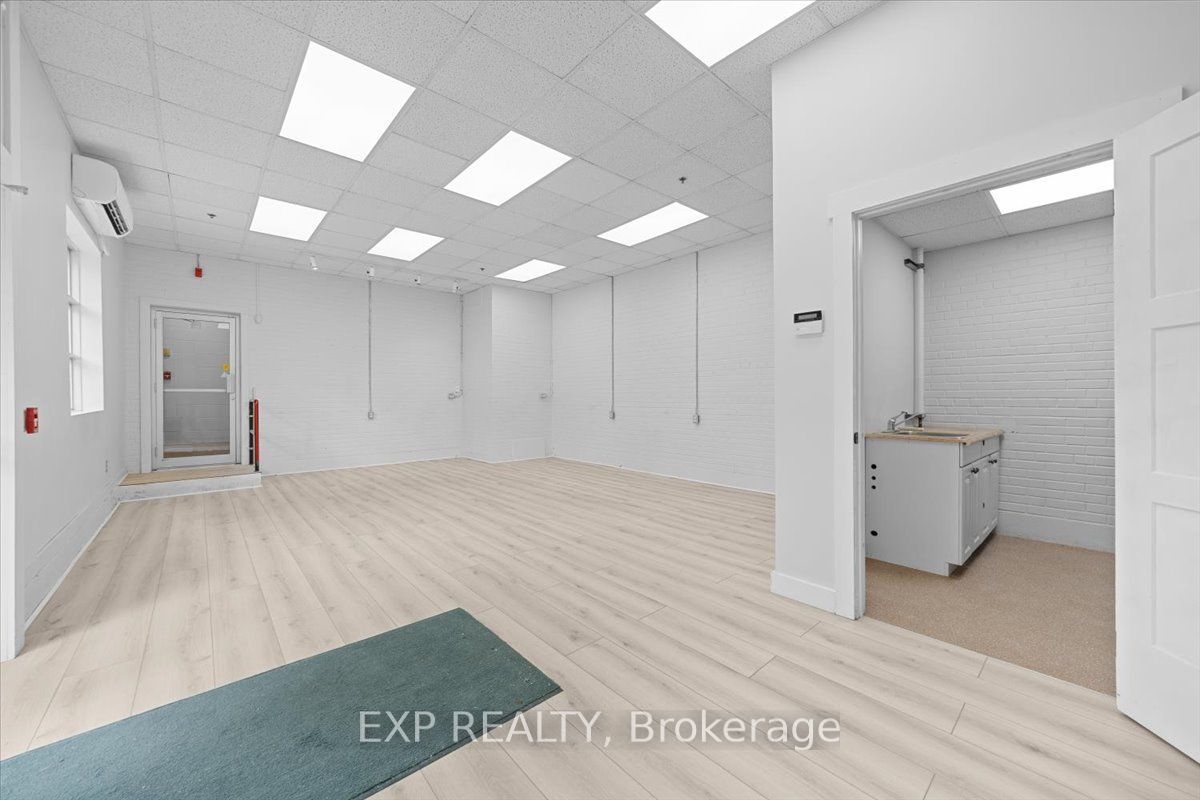 Commercial Lease in Perth 4