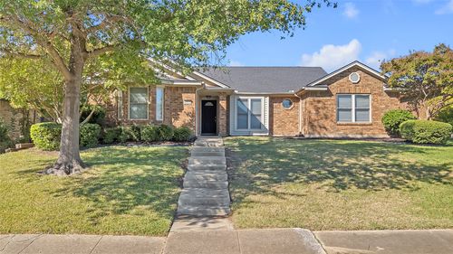 4215 Red Spruce Ln, Carrollton, TX, 75010-1057 | Card Image