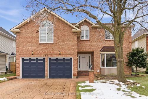 15 Wellfleet Cres, Nepean, ON, K2J2Y3 | Card Image