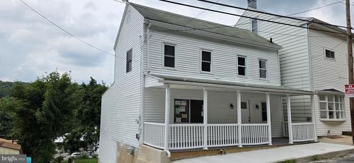 255 W Savory St, POTTSVILLE, PA, 17901-3949 | Card Image