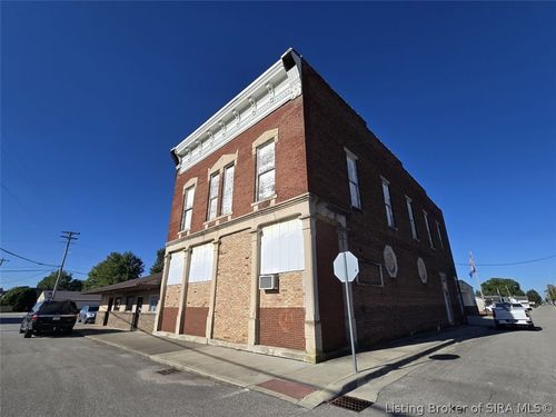 11 W Oak St, Campbellsburg, IN, 47108-9149 | Card Image