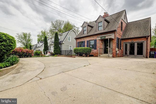 8114 Old Georgetown Rd, House other with 5 bedrooms, 3 bathrooms and null parking in BETHESDA MD | Image 45