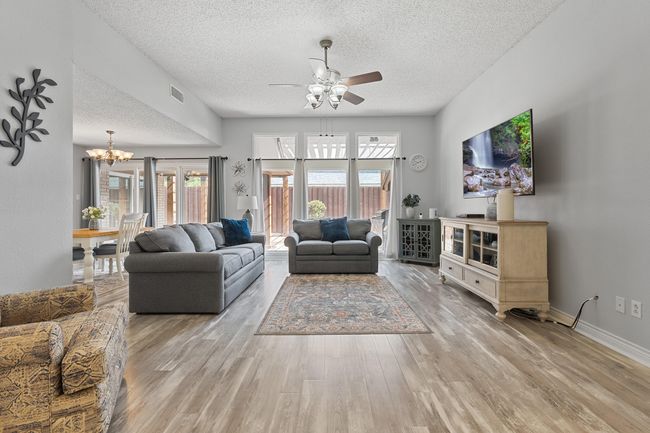 4018 88 Th Pl, House other with 3 bedrooms, 3 bathrooms and null parking in Lubbock TX | Image 5