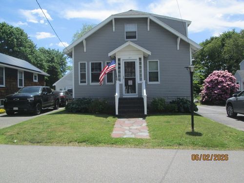 183 Compos St, Somerset, MA, 02726-4102 | Card Image
