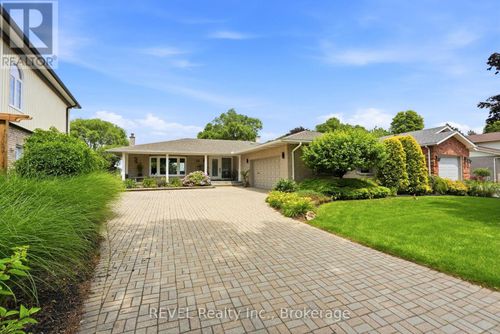 53 Beachview Drive, St. Catharines (Lakeshore), ON, L2N3W4 | Card Image