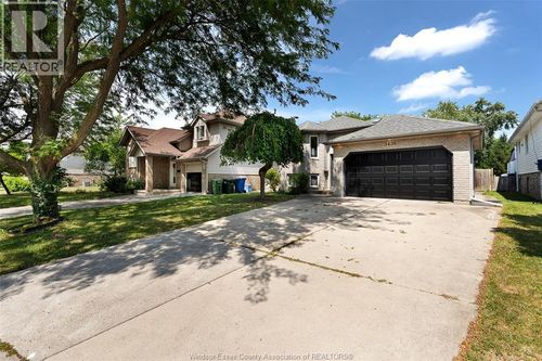 3438 Treeline Crt, Windsor, ON, N8R2K3 | Card Image