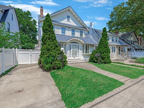 188 Quencer Rd, Saint Albans, NY, 11412-2638 | Card Image