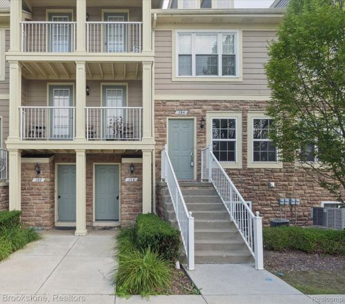 4-164 Saber Way, Lake Orion, MI, 48362-3372 | Card Image