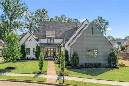 9071 Winston Woods Cir N, Germantown, TN, 38139-1500 | Card Image