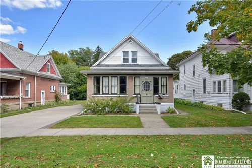 17 Beckman Ave, Westfield, NY, 14787-1502 | Card Image