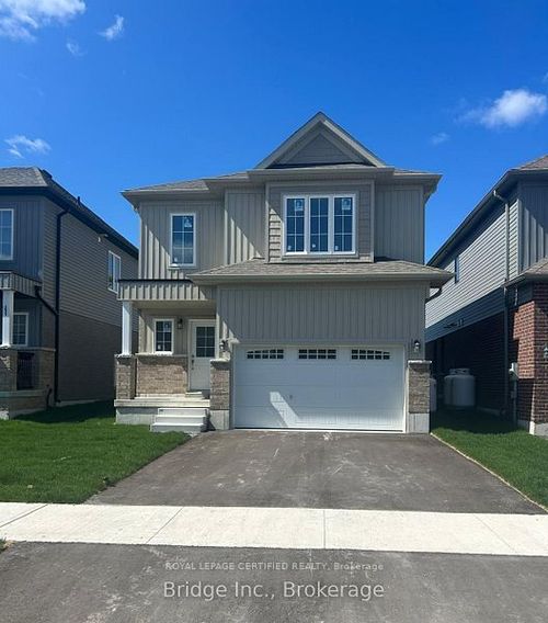 10 Hillcroft Way, Bobcaygeon, ON, K0M1A0 | Card Image