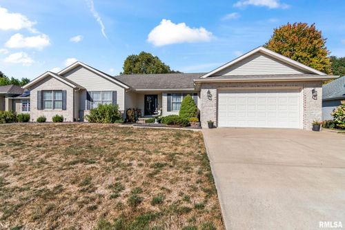 355 Turtle Dove Dr, Sherman, IL, 62684-9528 | Card Image