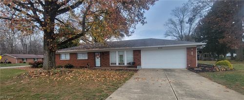 402 Keeler Dr, Marietta, OH, 45750-9624 | Card Image