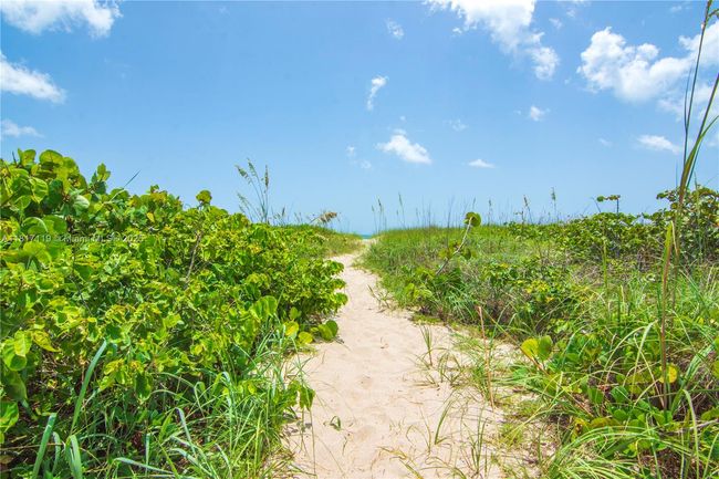 APT-7C - 3000 N Highway A1a, Condo with 3 bedrooms, 3 bathrooms and null parking in Hutchinson Island FL | Image 56