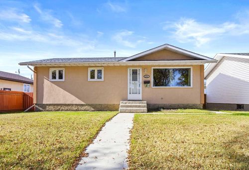 4504 67 St, Camrose, AB, T4V2P9 | Card Image