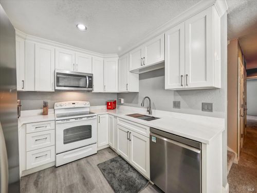1158 Hartford Pl, Fairfield, CA, 94534-4334 | Card Image