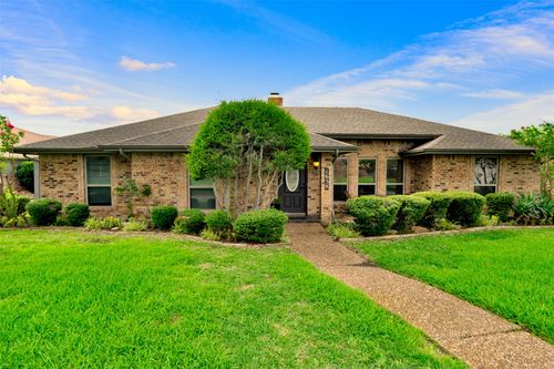 1638 Silverleaf Dr, Carrollton, TX, 75007-3939 | Card Image