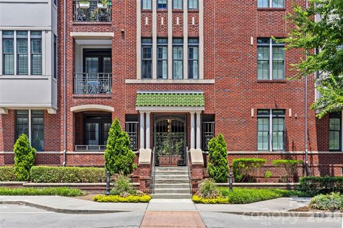 209-2810 Selwyn Ave, Charlotte, NC, 28209-1778 | Card Image