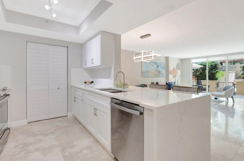 apt-636-99 Se Mizner Blvd, Boca Raton, FL, 33432-5042 | Card Image