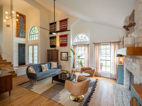 5727 Abilene Trl, Austin, TX, 78749-2156 | Card Image