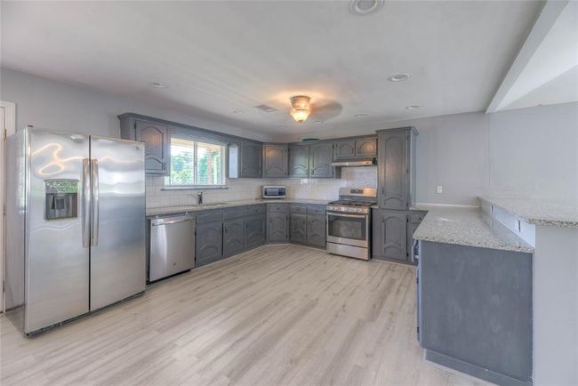 Guest house kitchen | Image 8