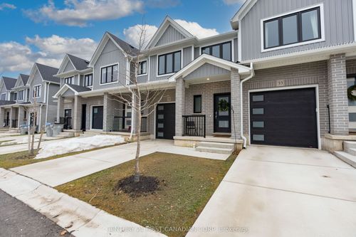 35-17 Nicholson St, Lucan, ON, N0M2J0 | Card Image