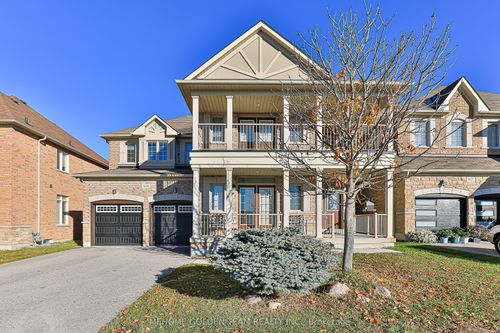 939 Memorial Cir, Newmarket, ON, L3X0B5 | Card Image