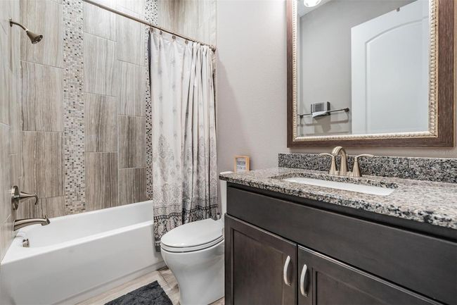 Bathroom 2 | Image 30