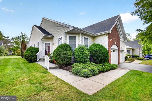 96 Meadowlark Dr, Hamilton, NJ, 08690-3560 | Card Image