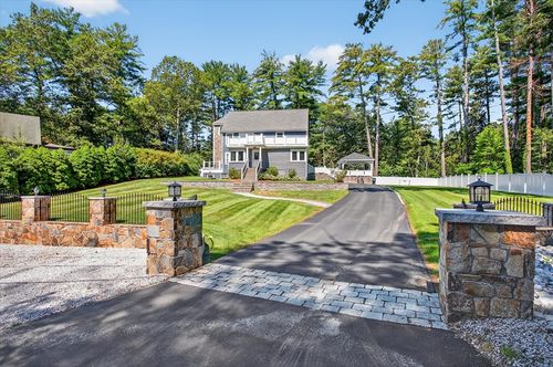 63 Outlook Rd, North Billerica, MA, 01862-3054 | Card Image