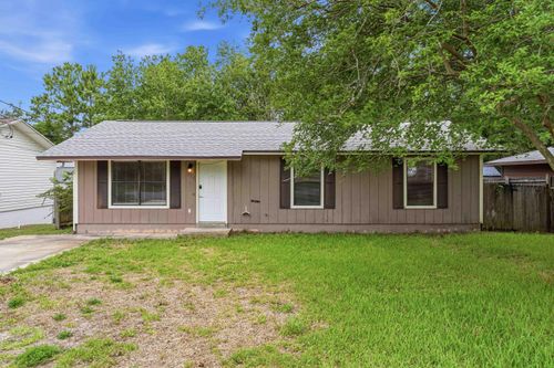 122 Green Dr, Mary Esther, FL, 32569-2308 | Card Image