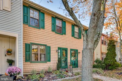 841 Kings Croft, Townhouse with 2 bedrooms, 1 bathrooms and null parking in CHERRY HILL NJ | Image 2