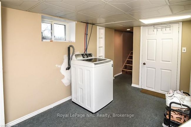 6405 Ker St, House other with 4 bedrooms, 2 bathrooms and 3 parking in Niagara Falls ON | Image 18