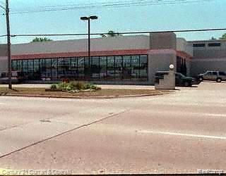 Commercial Lease in Redford Charter Township