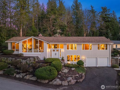 8413 Se 53rd Pl, Mercer Island, WA, 98040-4600 | Card Image