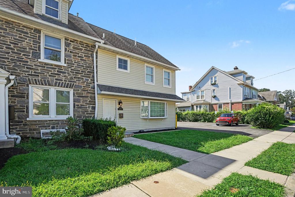 Residential Lease in HAVERTOWN 3