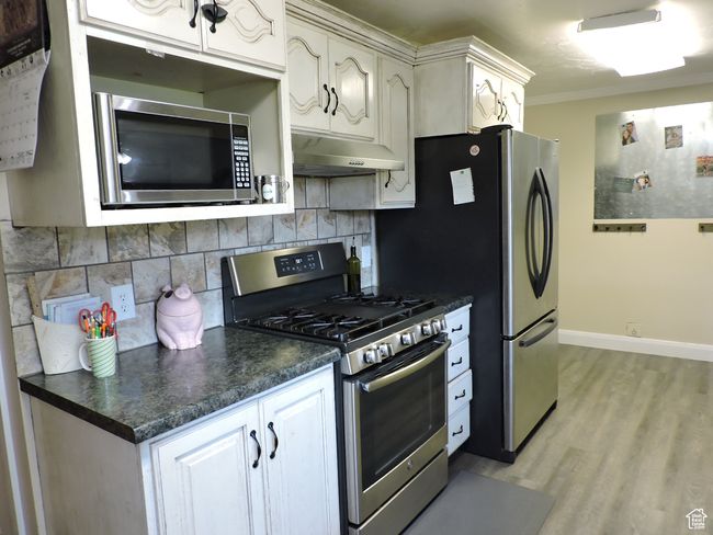 Kitchen | Image 11
