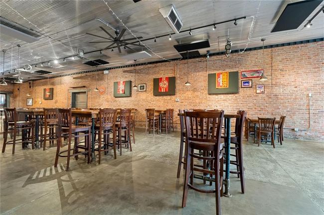 Bar side | Image 24