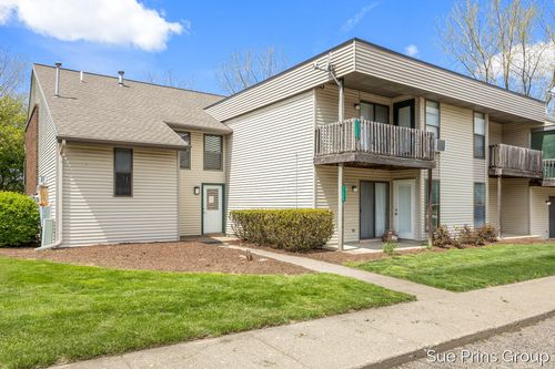 14-11365 40th Ave, Allendale, MI, 49401-9533 | Card Image