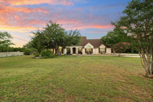 781 Woodland Dr, Driftwood, TX, 78619-4299 | Card Image