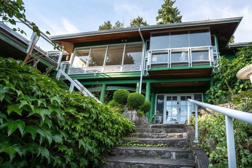 4415 Woodcrest Rd, West Vancouver, BC, V7S2W2 | Card Image
