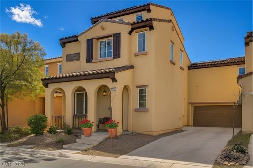 6561 Grand Concourse St, Las Vegas, NV, 89166-8024 | Card Image