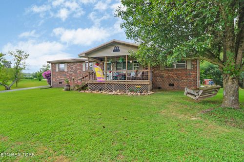 430 Hillcrest Dr, Crossville, TN, 38555-8701 | Card Image